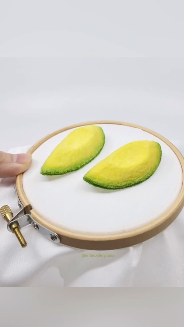 3D Embroidery Course: Punch Needle Techniques by Youmeng Liu