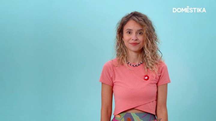 Domestika: Curso de Crochê Colorido para Roupas com Marie Castro