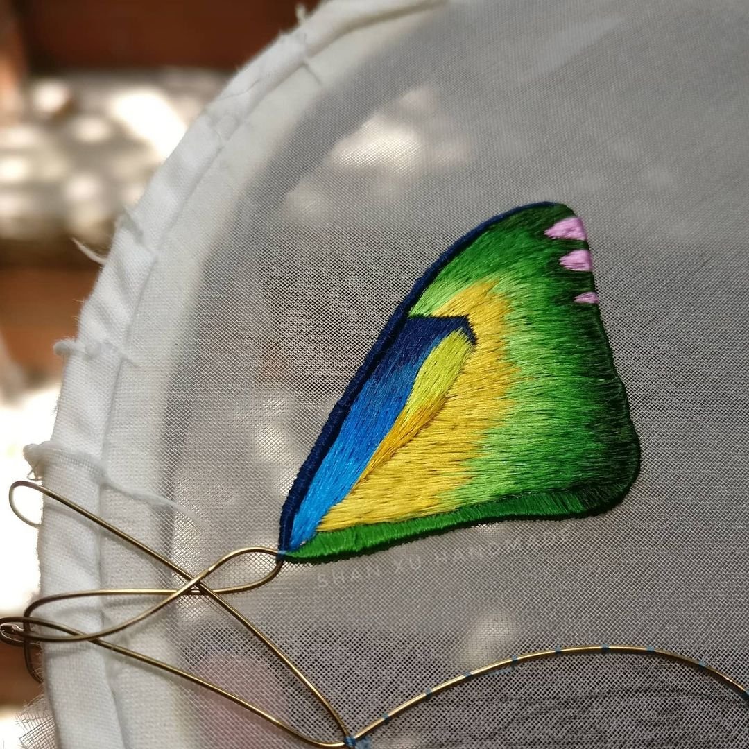 Create 3D Ornaments with Stumpwork Embroidery Techniques